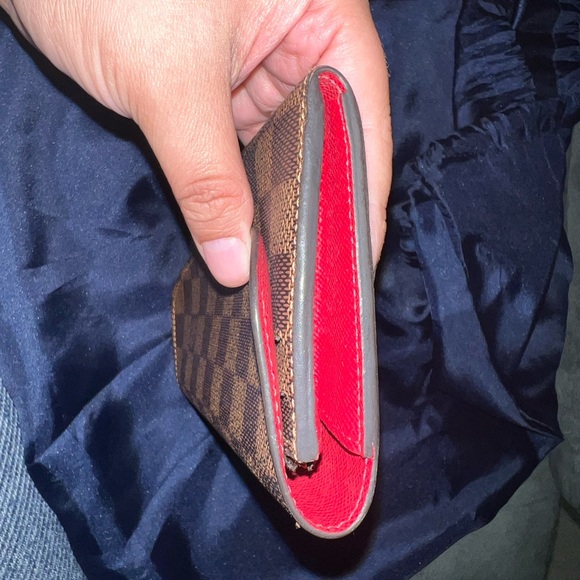 Authentic Louis Vuitton wallet - Picture 4 of 10